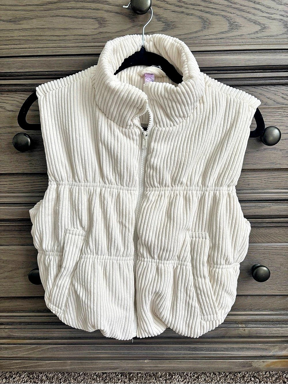 Ribbed Puffer Vest Size Medium Like New